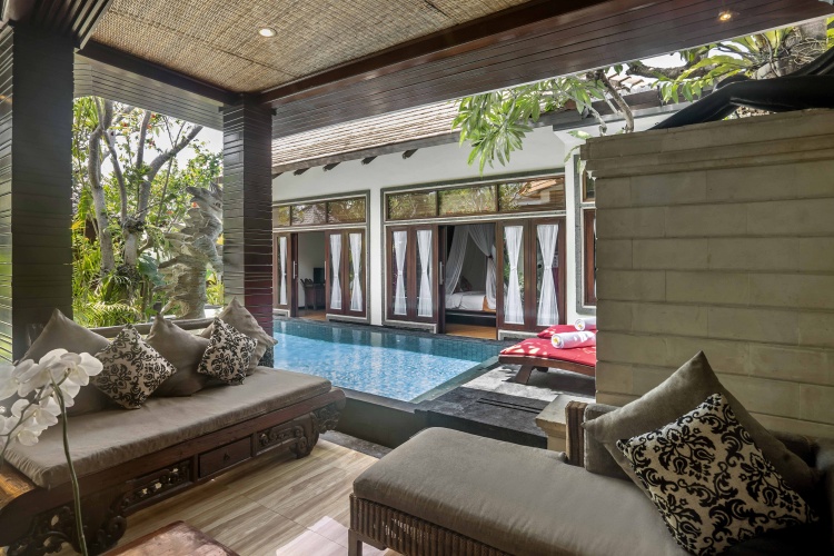 3 Bedrooms Villa