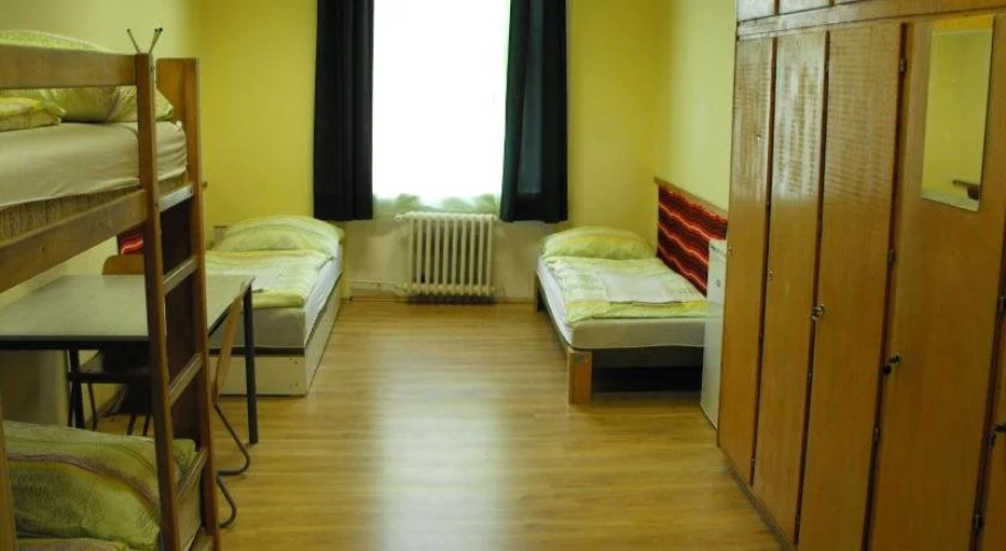 Mogyorodi Hostel