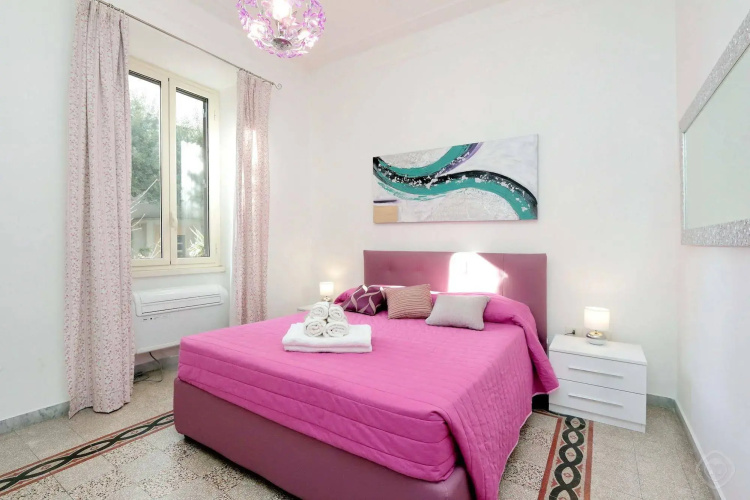 Aventino Piramide apartments - Historical area