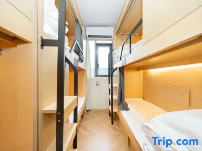 Sextuple Suite