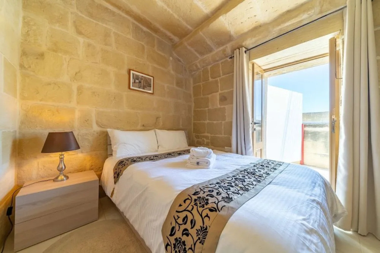 Ta' Pinu B&B