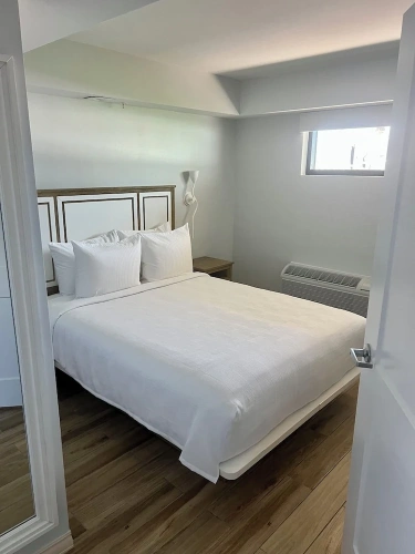 Quadruple Basement Suite with balcony