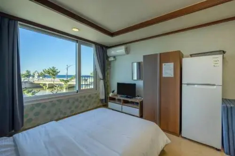 Yangyang Hajodae Condotel
