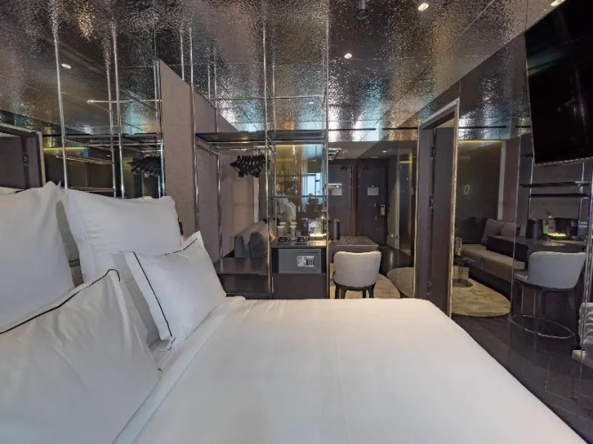 1 Bedroom Double Suite