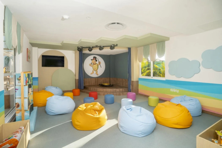 Riu Flamingos Hotel