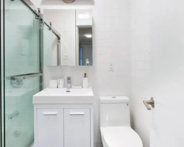 444-1c New Studio in Hell s Kitchen