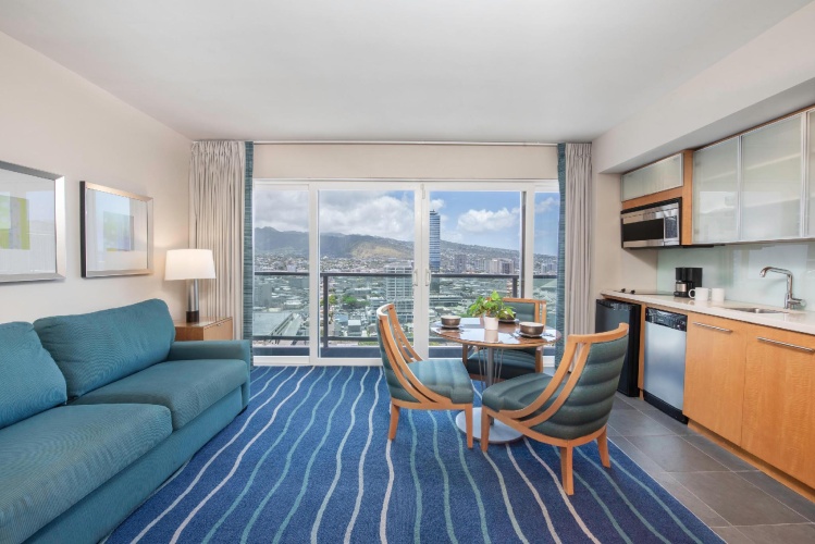 1 Bedroom Suite with mountain view