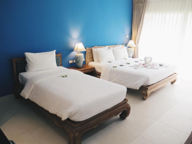 Deluxe Double room with pool view