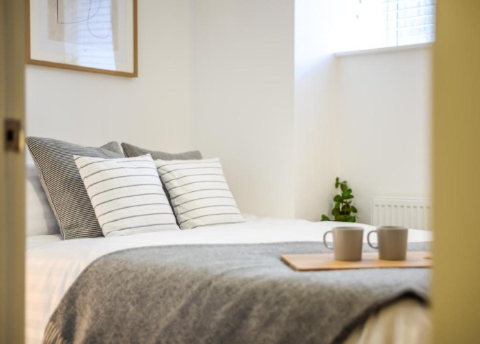 2 Bedrooms Apartment