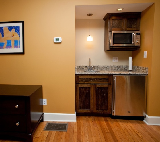 Showers Inn photo 23