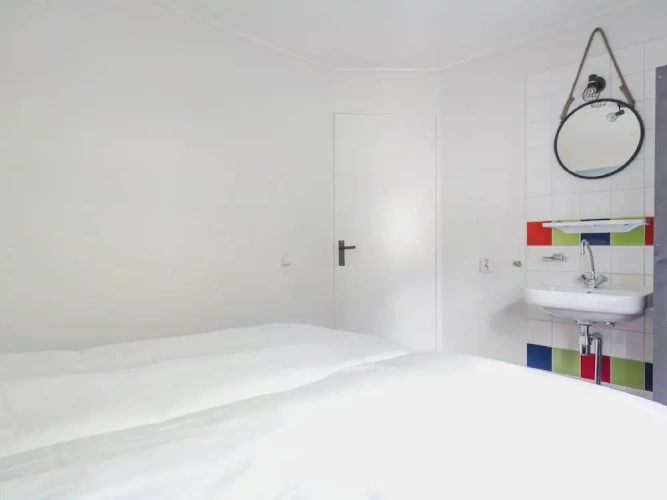 2 Bedrooms Bungalow