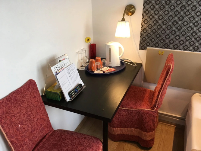 Europa Centerpoint Guesthouse