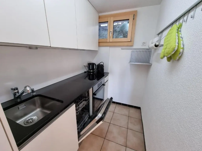 3 Bedrooms Apartment