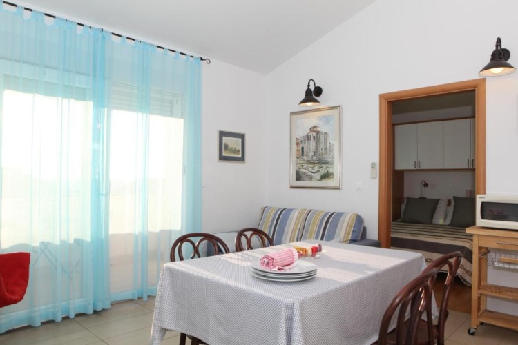 1 Bedroom Apartment with balcony and with sea view