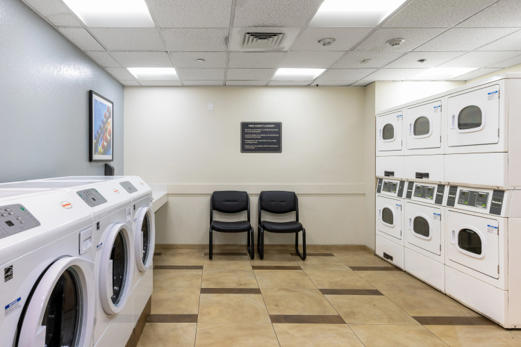Candlewood Suites Anaheim - Resort Area photo 27