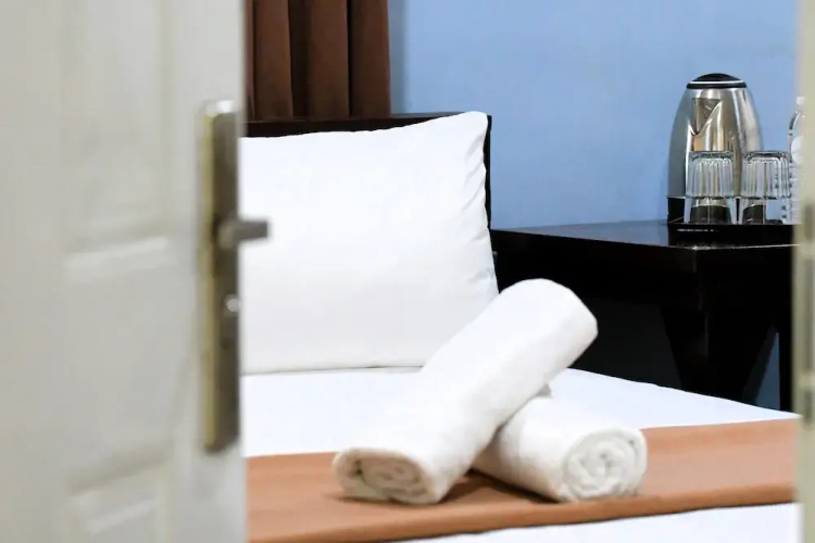 Arzo Hotel Makati