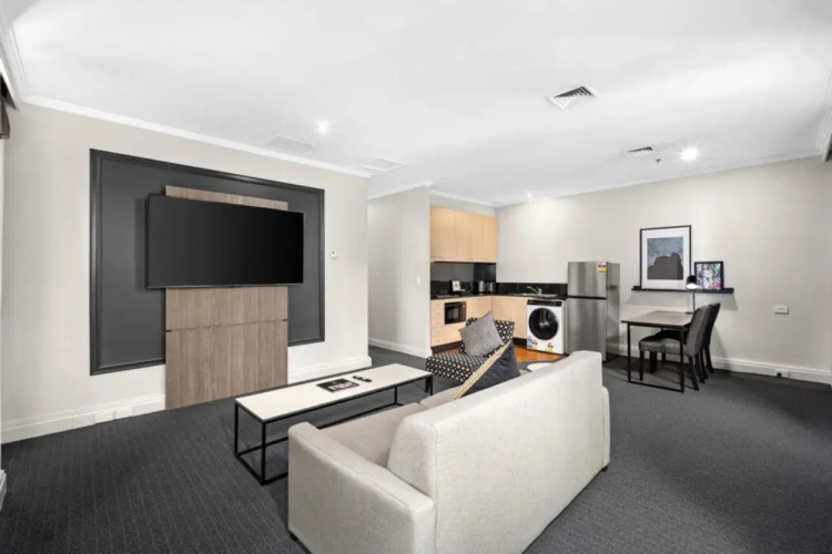 Melbourne City Suites