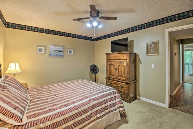 3 Bedrooms Apartment