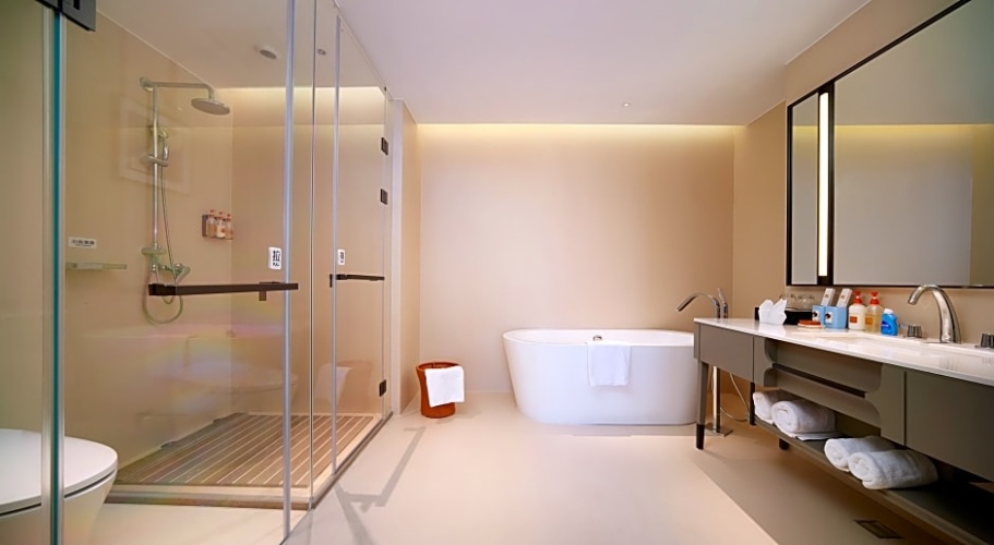 2 Bedrooms Quadruple Suite