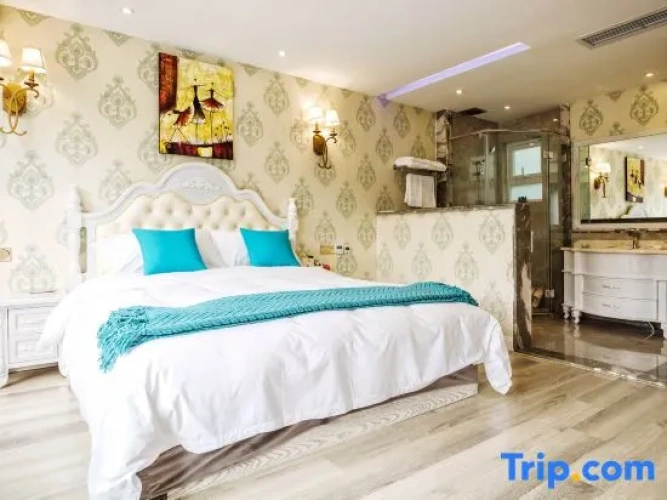 1 Bedroom Deluxe Double room