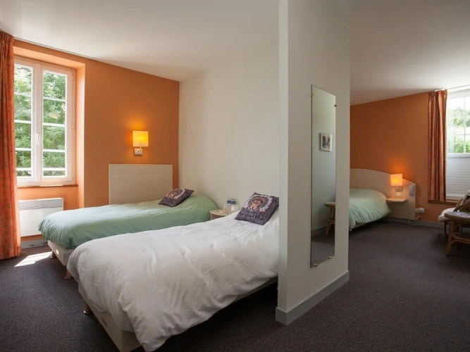 Standard Double room with city view