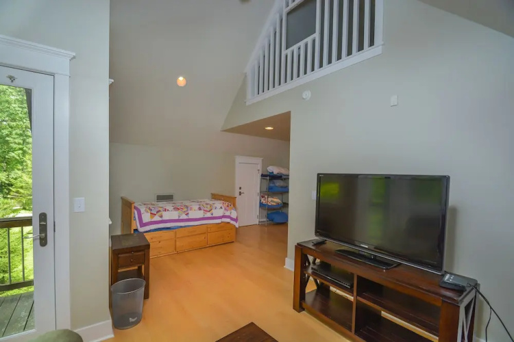 Whisked-A-Way 5 Bedroom House