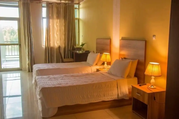 Standard Twin room with balcony and with lake view