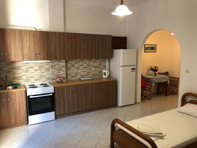 Standard Quadruple room with garden view