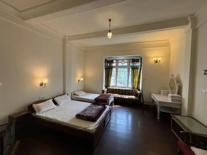 Pineridge Hotel