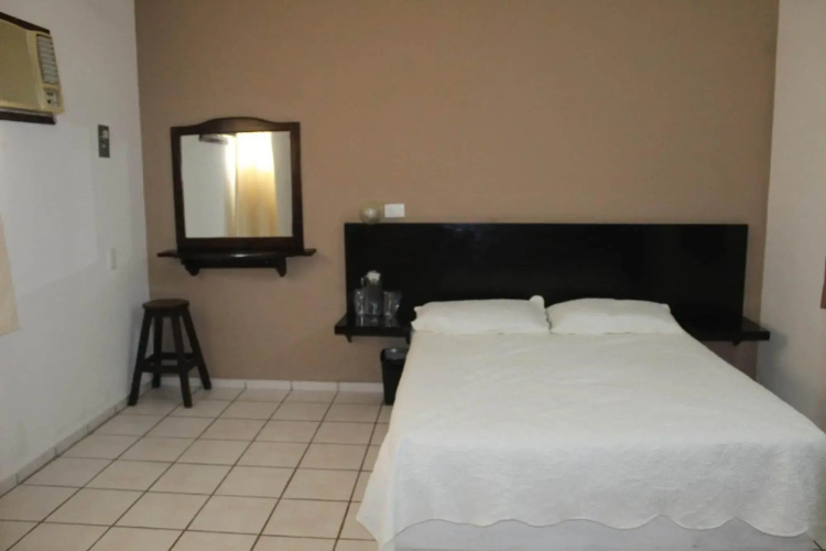 Hotel Moreno