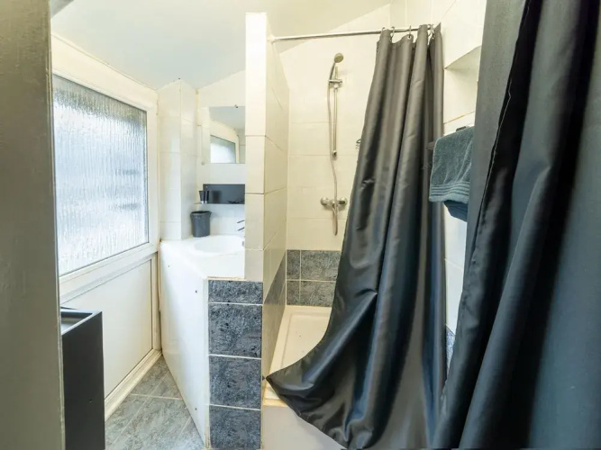 Nice Apartment in Liege With Parking
