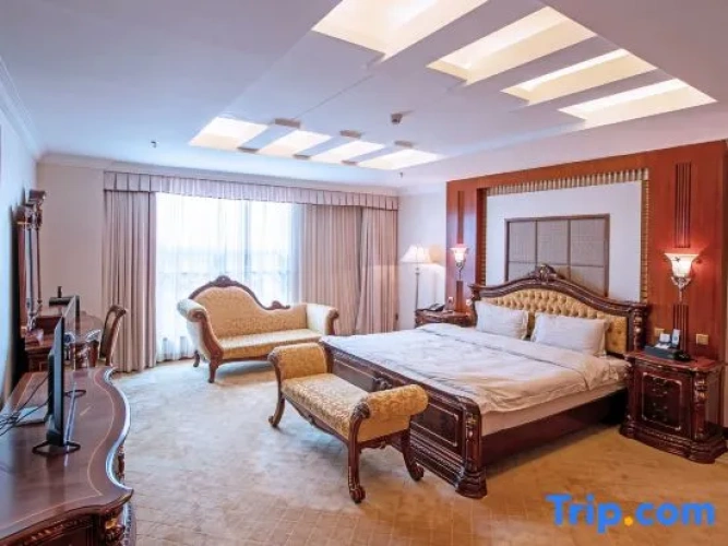 Presidential Sextuple Duplex Suite