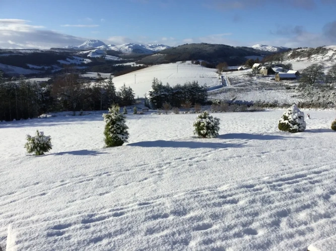 1 Bedroom Cottage with mountain view