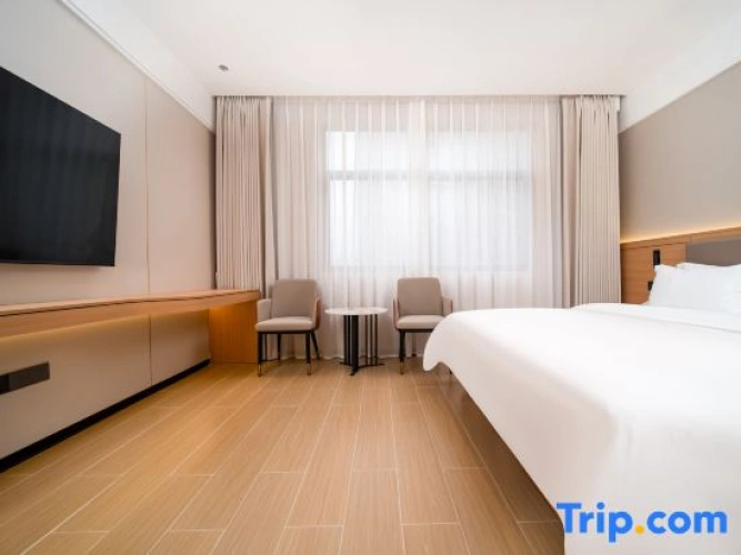 1 Bedroom Deluxe Suite