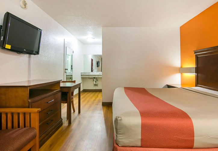 Motel 6 Conyers, GA