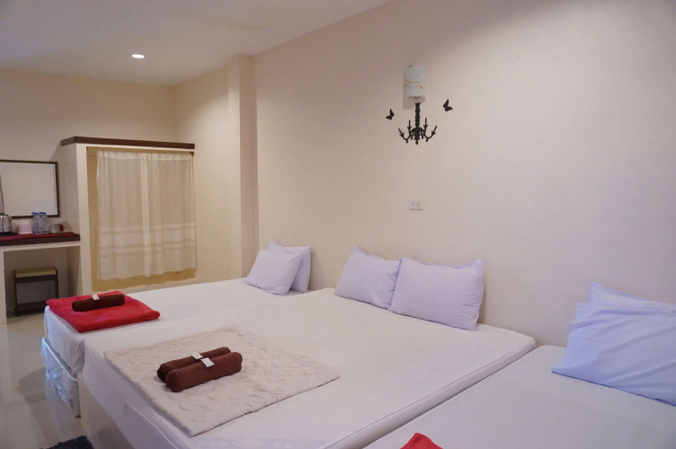 Norn Ranong Hostel