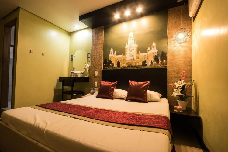 Hotel DreamWorld Araneta Cubao