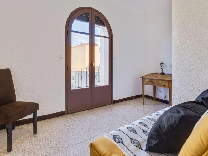 Alluring Holiday Home in Estagel with Private Pool
