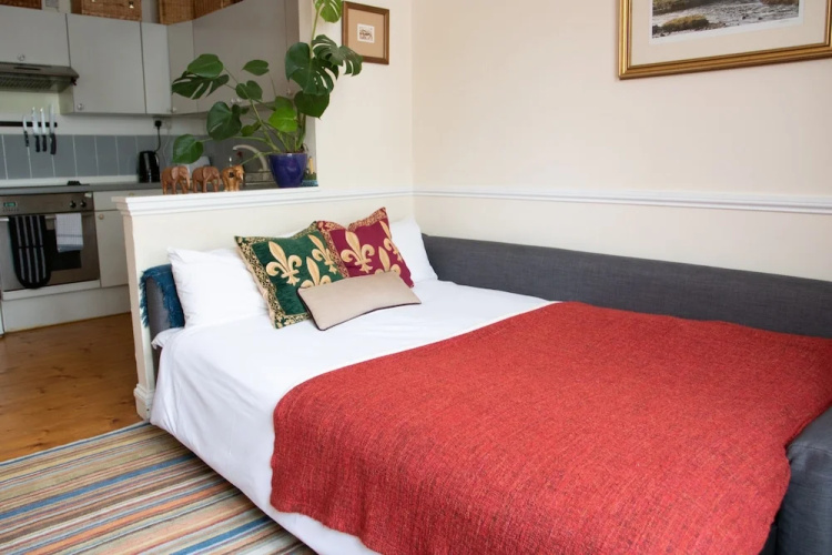 1 Bedroom Flat In Edinburgh