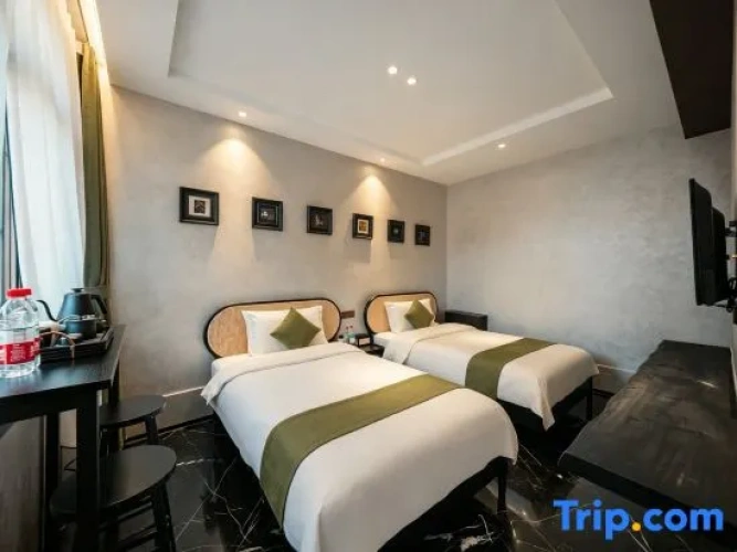 Standard Double room with garden view