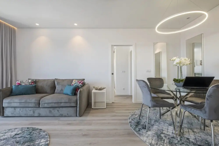 Contemporary Residence B by Homie