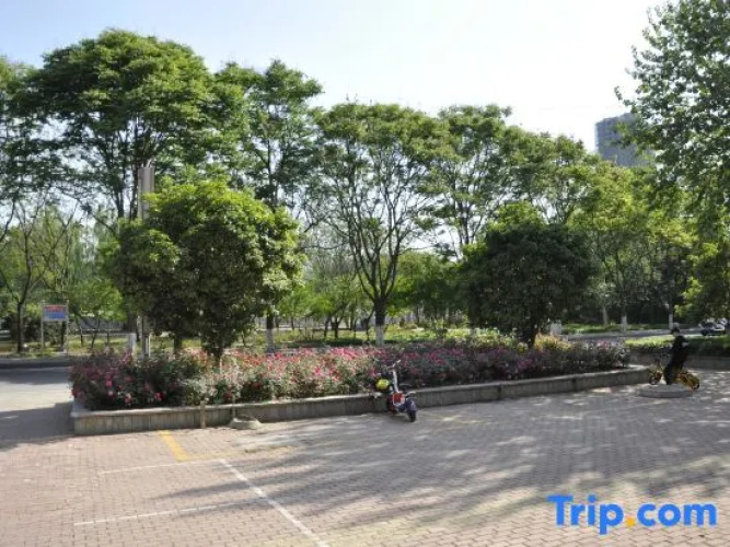 Tanbai Xinyuan Express Hotel