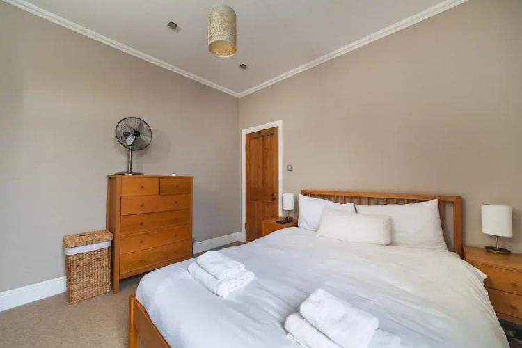Charming One-Bed Oasis in Hammersmith