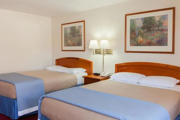 Days Inn Castaic Six Flags Magic Mountain