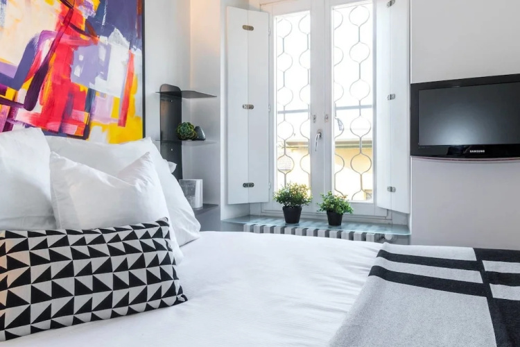ALTIDO Lovely Mansard