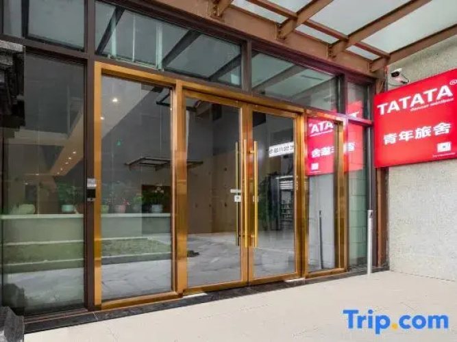 TATATA Youth Hostel