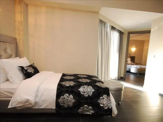 4 Epoxes Hotel Spa