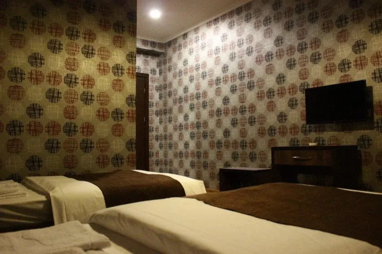 Green Hotel