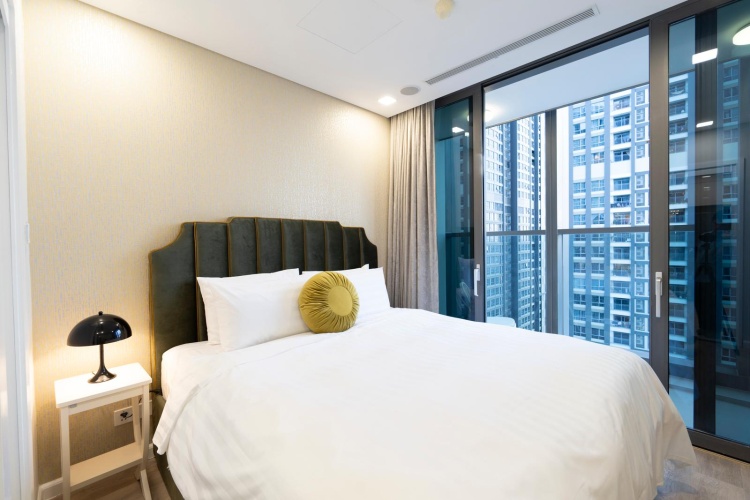 1 Bedroom Apartment with balcony and with city view