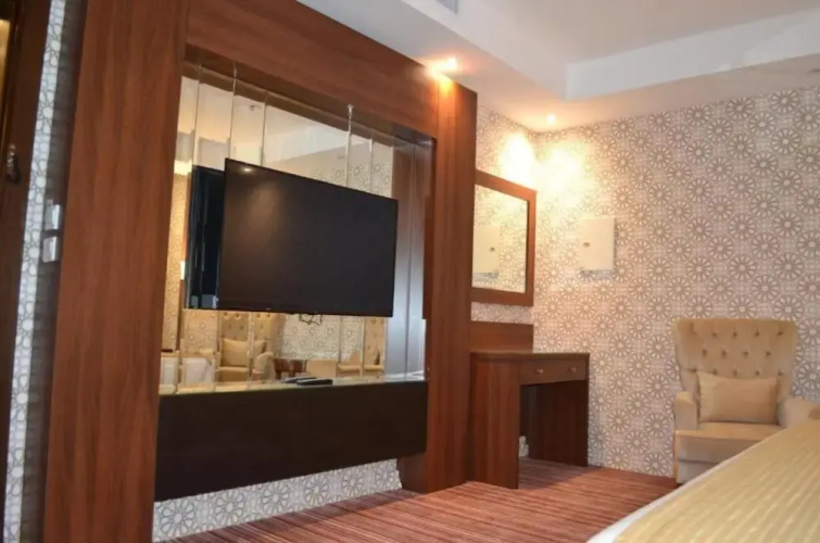 Taleen Al Hamraa Hotel